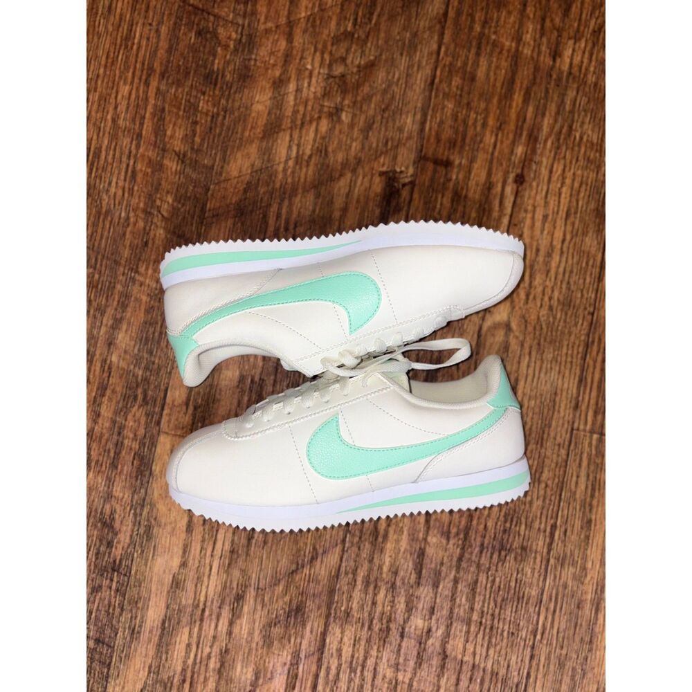 Nike Cortez Sail Mint Foam Sneakers Women's Size 9